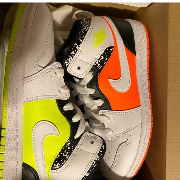 Jordan mid - Picture 2 of 3